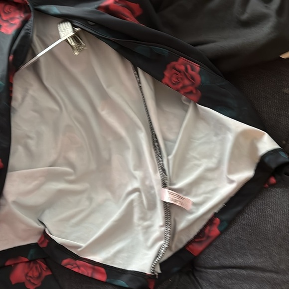 La Vien Rose Floral long sleeve pyjama top Sz L - Picture 10 of 12